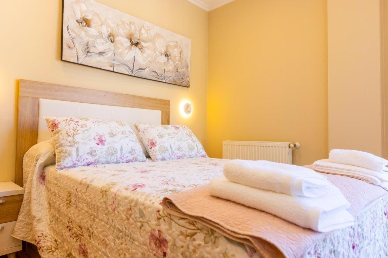 Apartamentos Riamar 2 Ribadeo Εξωτερικό φωτογραφία